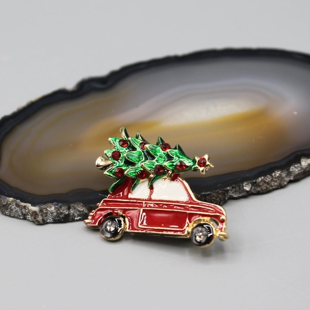 Christmas Holiday car tree pin brooch jewelry brand new fashion gold tone